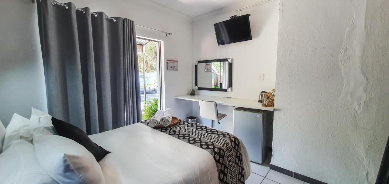 Mbs Guest House Lephalale Exterior photo